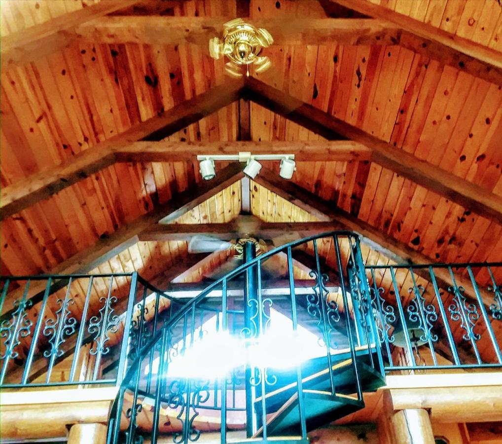 Cherokee Mountain Log Cabins Eureka Springs Bagian luar foto
