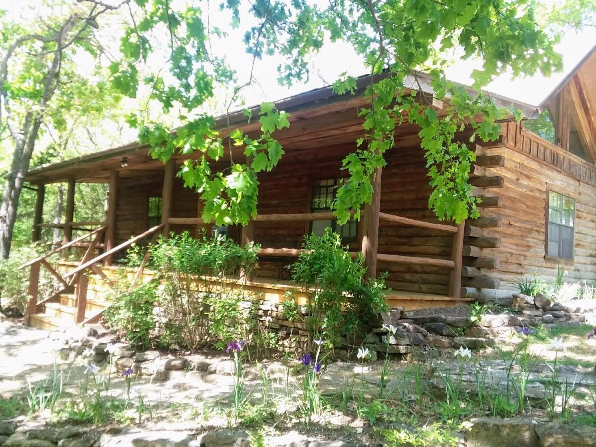 Cherokee Mountain Log Cabins Eureka Springs Bagian luar foto
