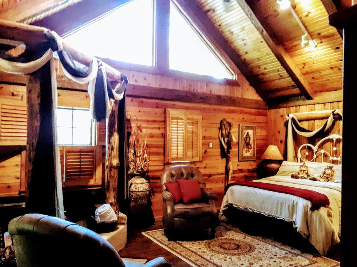 Cherokee Mountain Log Cabins Eureka Springs Bagian luar foto