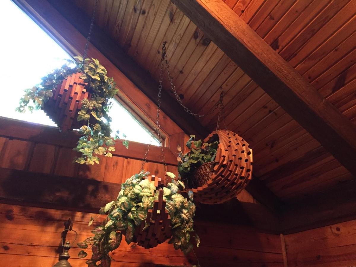 Cherokee Mountain Log Cabins Eureka Springs Bagian luar foto